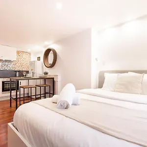 Old - Ideally Located ! Lille